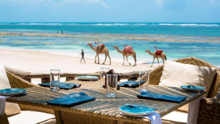 Mombasa- SWAHILI BEACH HOTEL